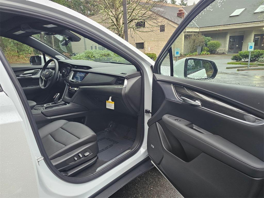 new 2026 Cadillac XT5 car, priced at $64,820