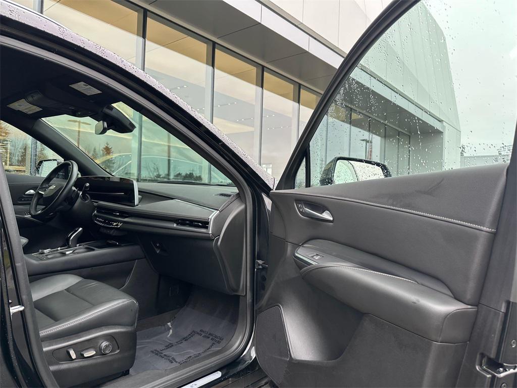 used 2025 Cadillac XT4 car, priced at $36,949