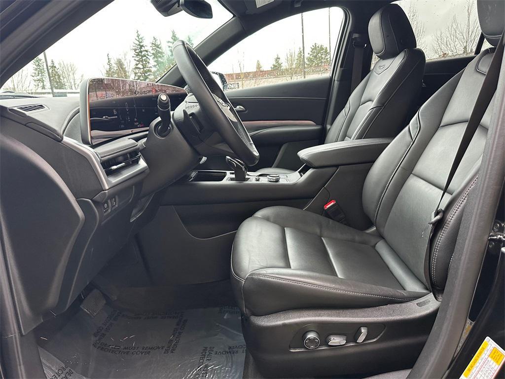 used 2025 Cadillac XT4 car, priced at $36,949