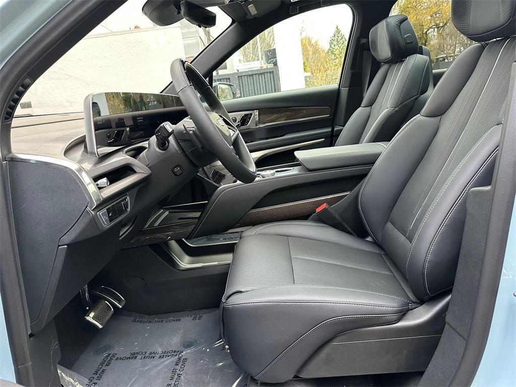 new 2026 Cadillac VISTIQ car, priced at $80,514