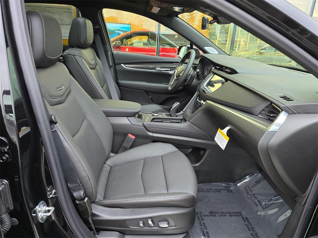 new 2026 Cadillac XT5 car, priced at $64,220