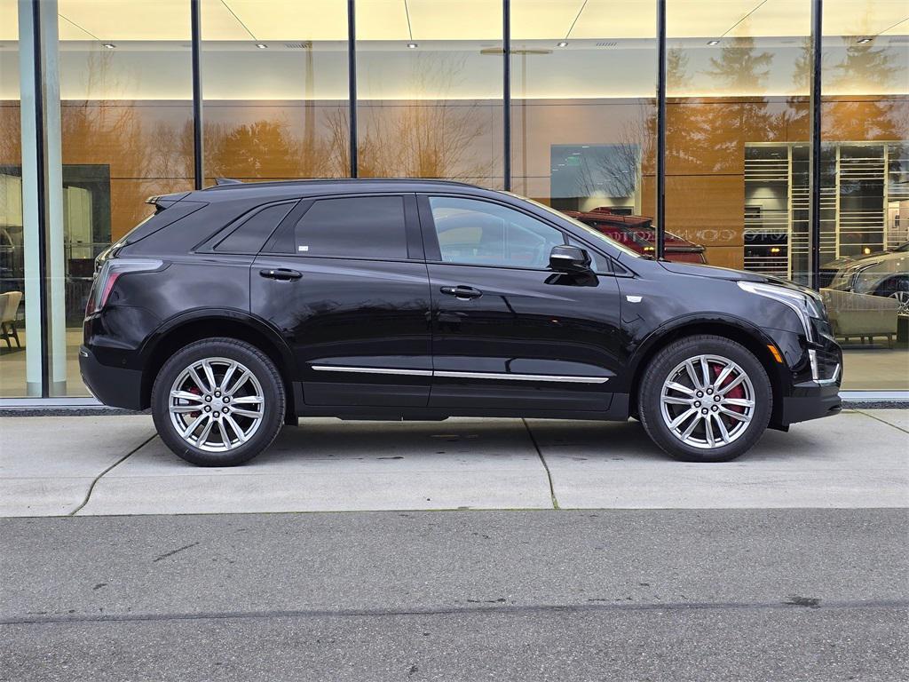 new 2026 Cadillac XT5 car, priced at $64,220