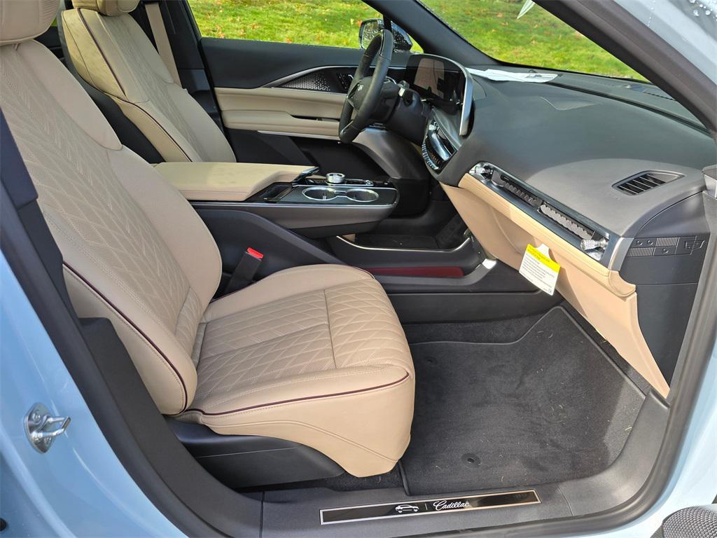 new 2025 Cadillac LYRIQ car, priced at $78,505