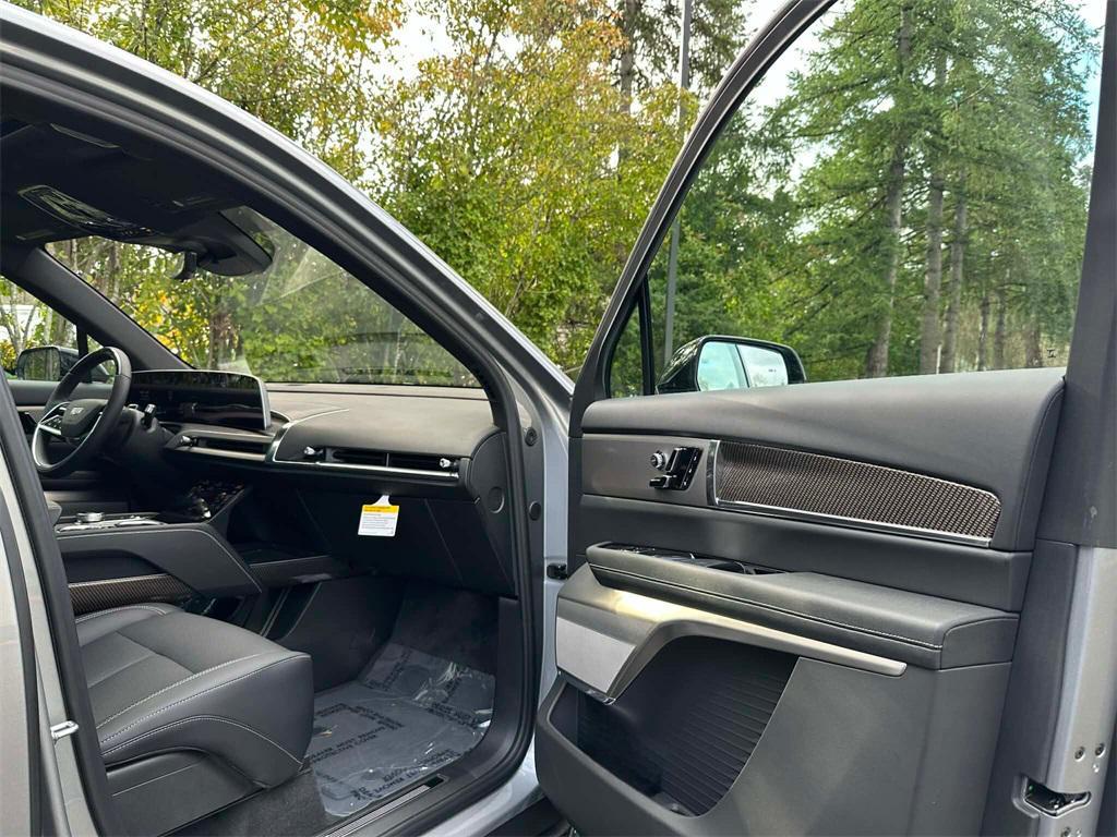 new 2026 Cadillac VISTIQ car, priced at $79,590