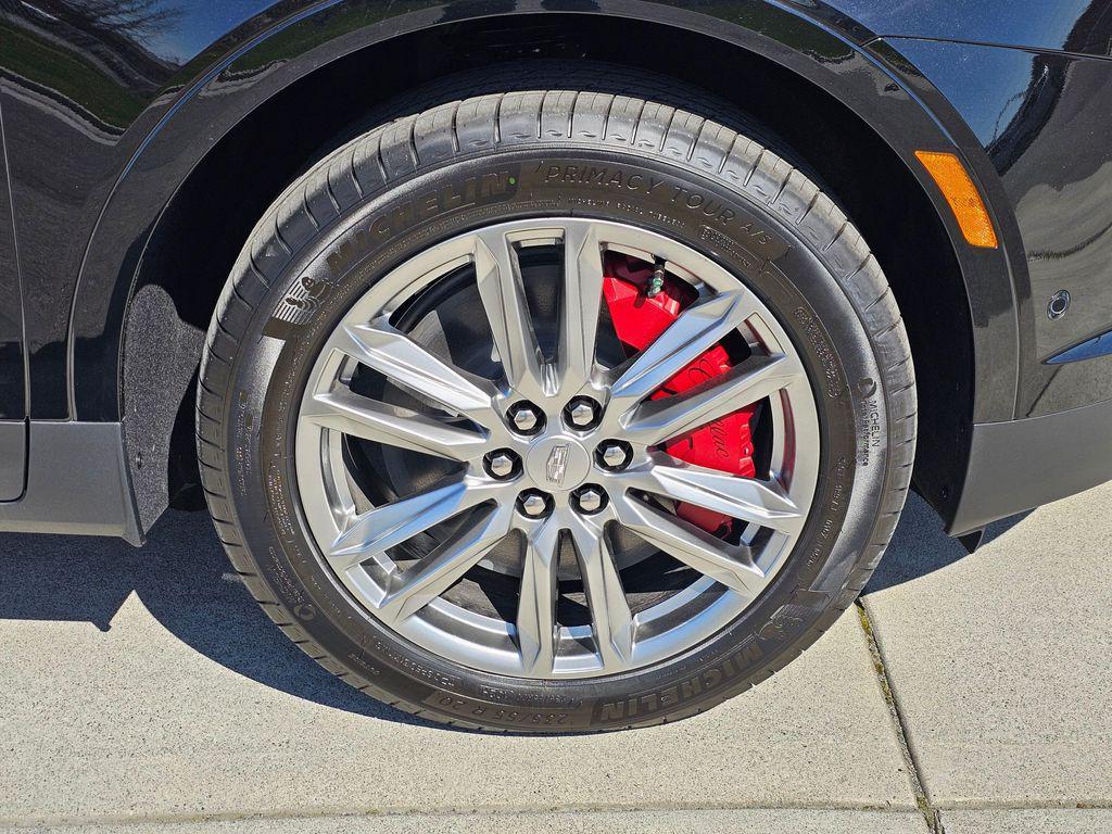 new 2026 Cadillac XT5 car, priced at $65,220