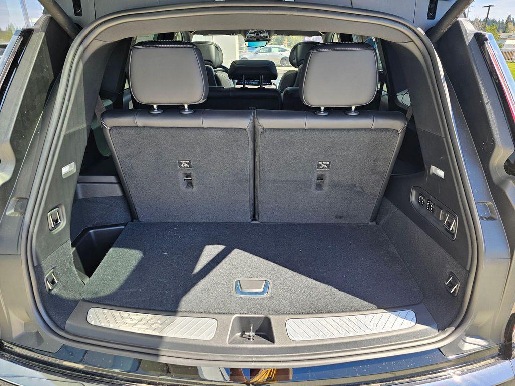 new 2026 Cadillac VISTIQ car, priced at $79,890