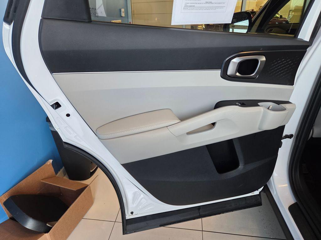 used 2025 Kia Sorento car, priced at $32,448