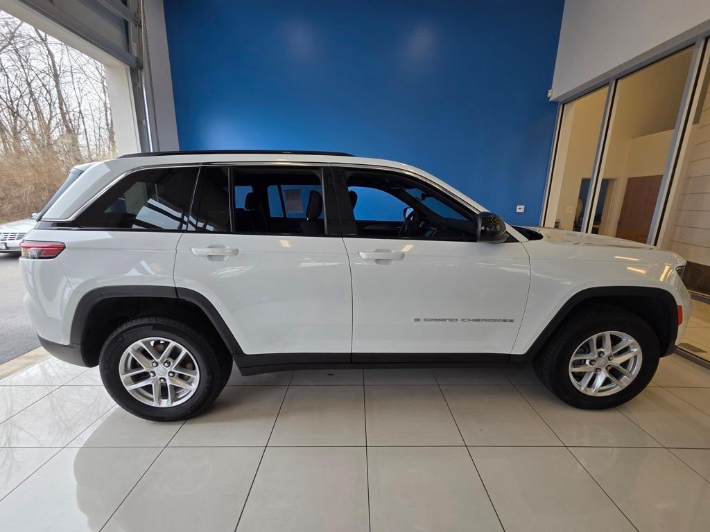 used 2025 Jeep Grand Cherokee car, priced at $29,900
