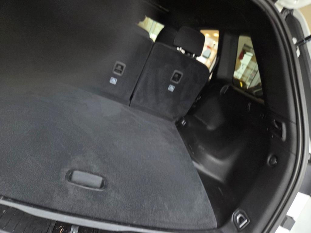 used 2025 Jeep Grand Cherokee car, priced at $29,900