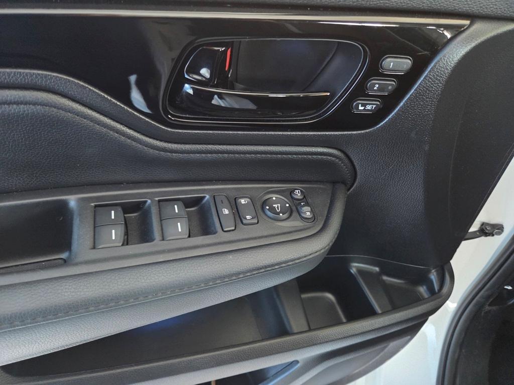 used 2025 Honda Odyssey car, priced at $45,988