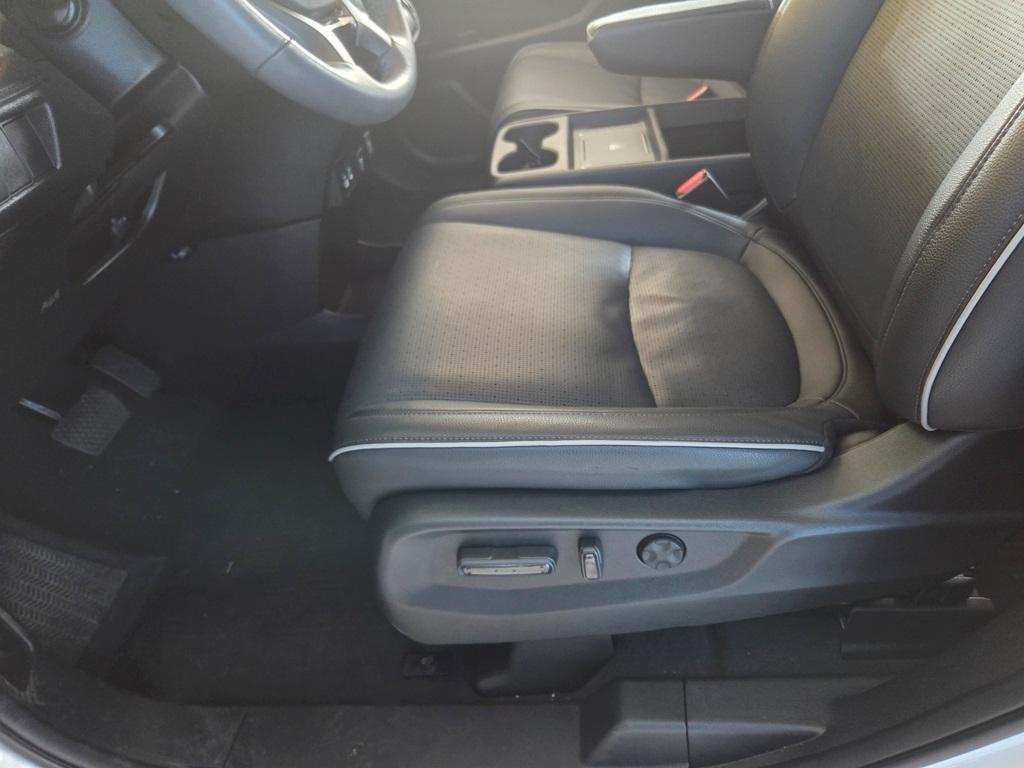 used 2025 Honda Odyssey car, priced at $45,988