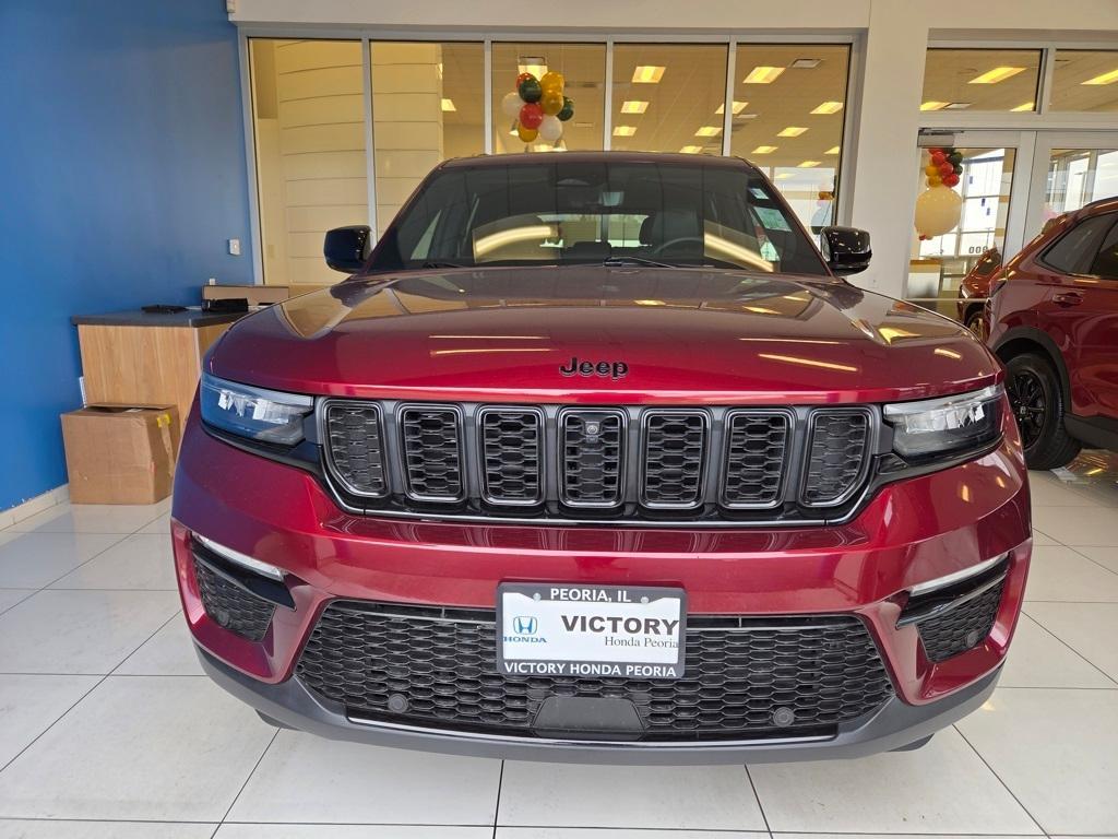 used 2024 Jeep Grand Cherokee car, priced at $31,500