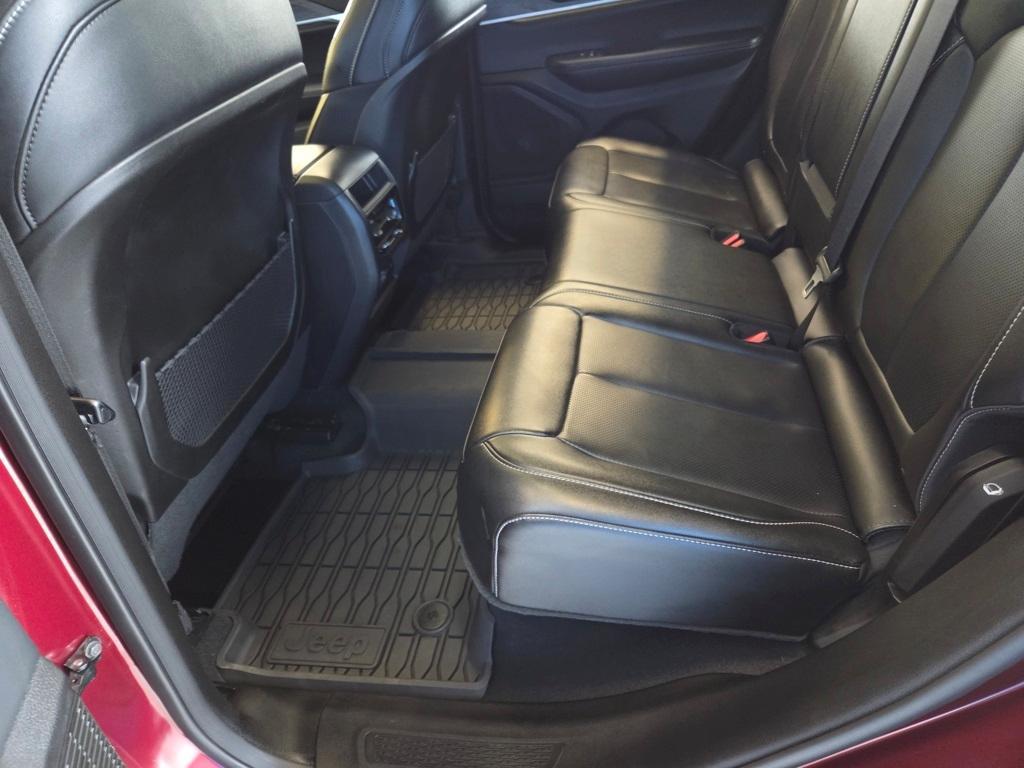 used 2024 Jeep Grand Cherokee car, priced at $31,500