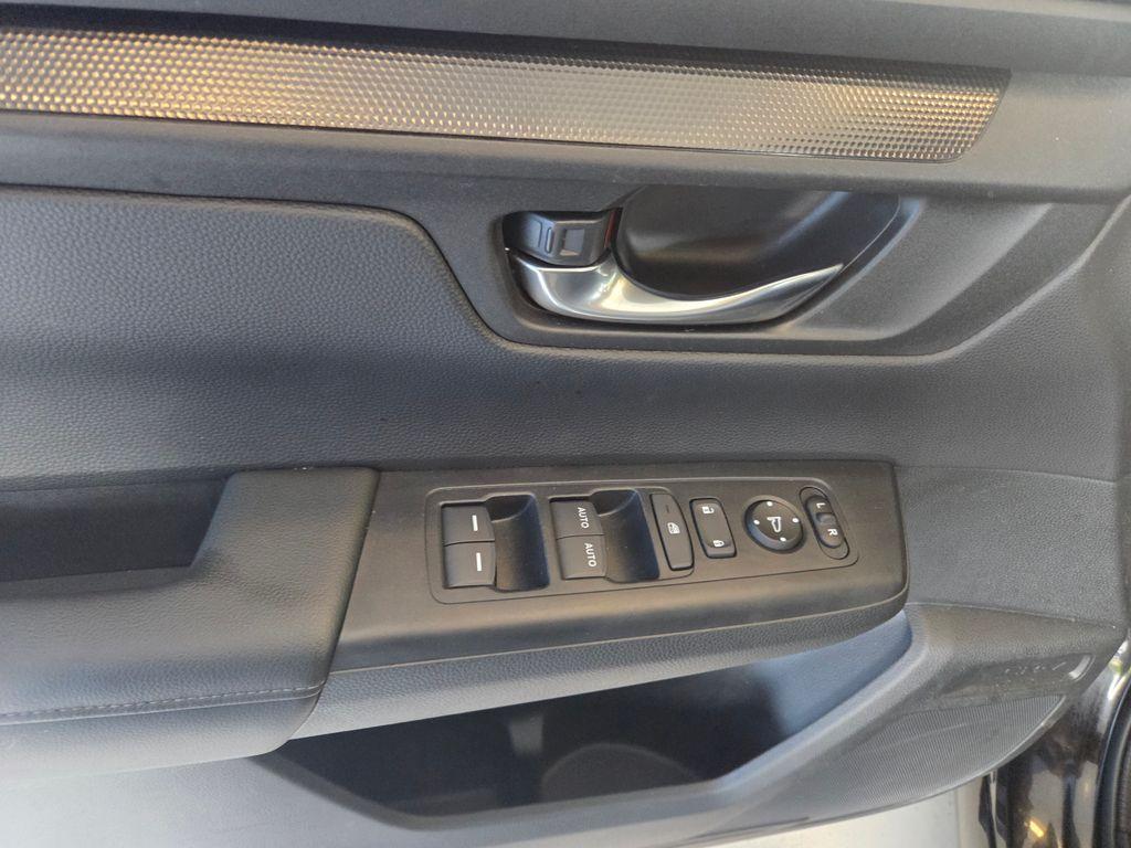 used 2025 Honda CR-V car, priced at $31,600