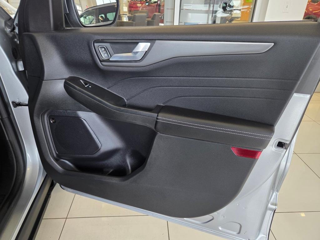 used 2023 Ford Escape car, priced at $20,000