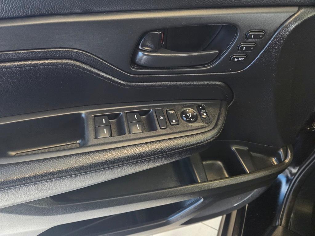 used 2024 Honda Odyssey car, priced at $36,400