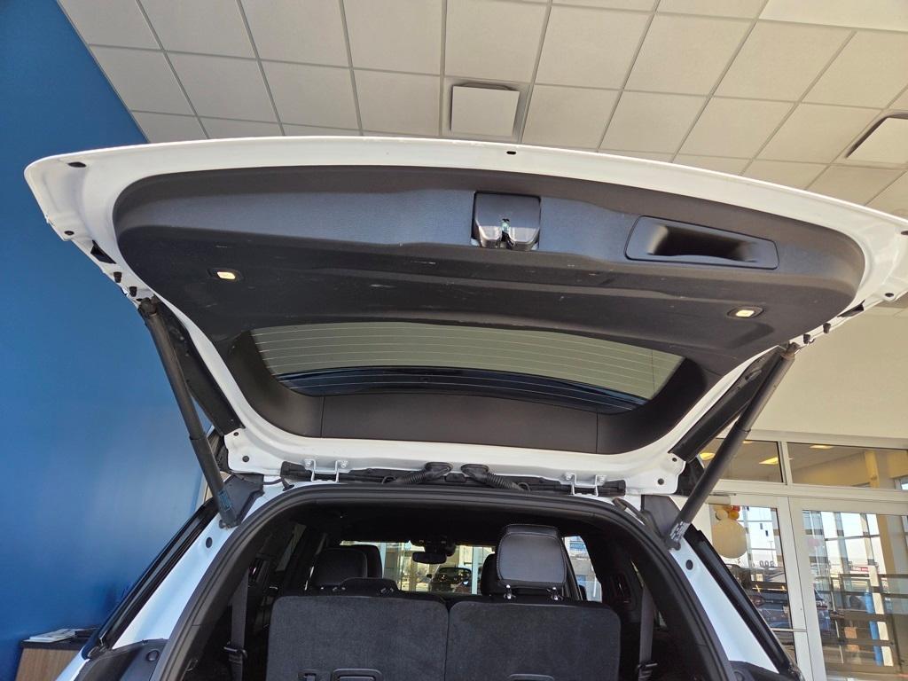 used 2023 Jeep Grand Cherokee L car, priced at $27,749