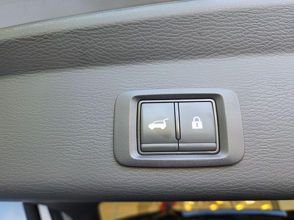 used 2026 Mitsubishi Outlander car, priced at $39,377