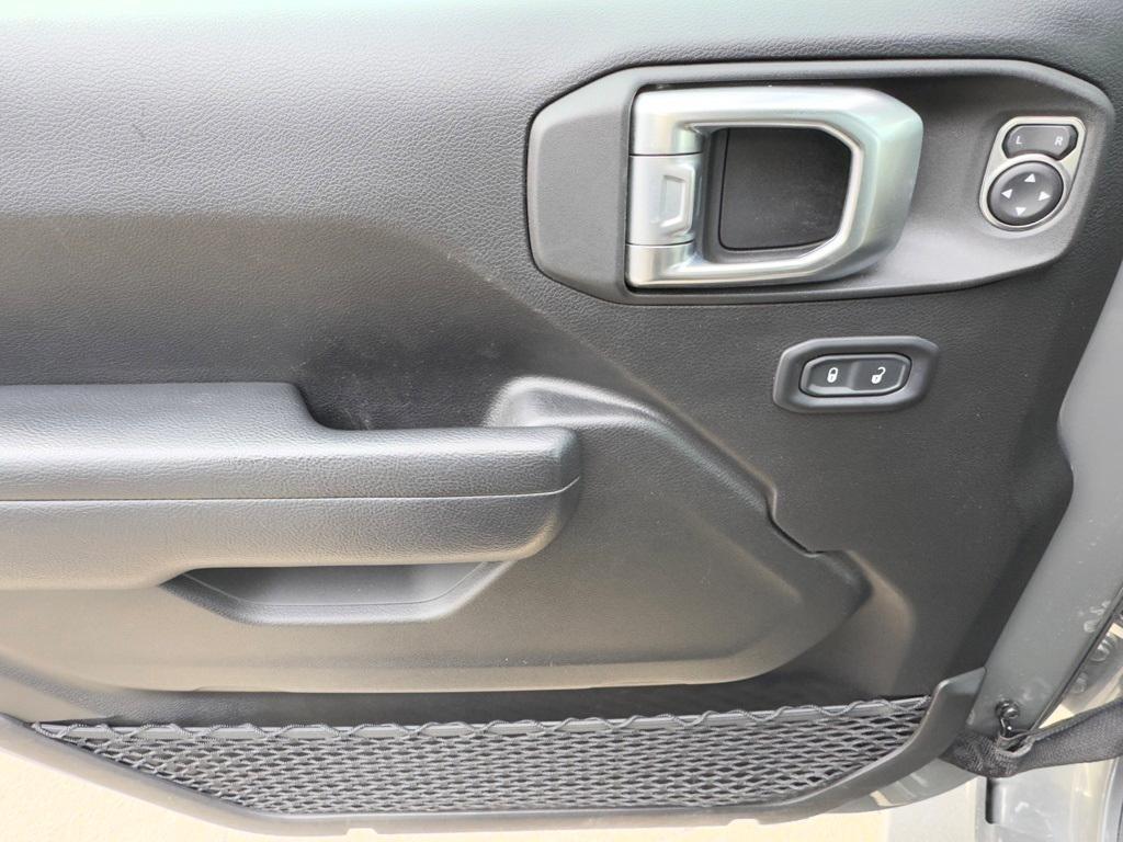 used 2022 Jeep Wrangler Unlimited car, priced at $27,850