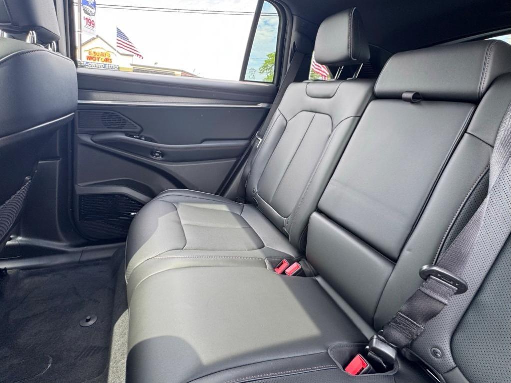 new 2025 Jeep Wagoneer S car, priced at $52,540