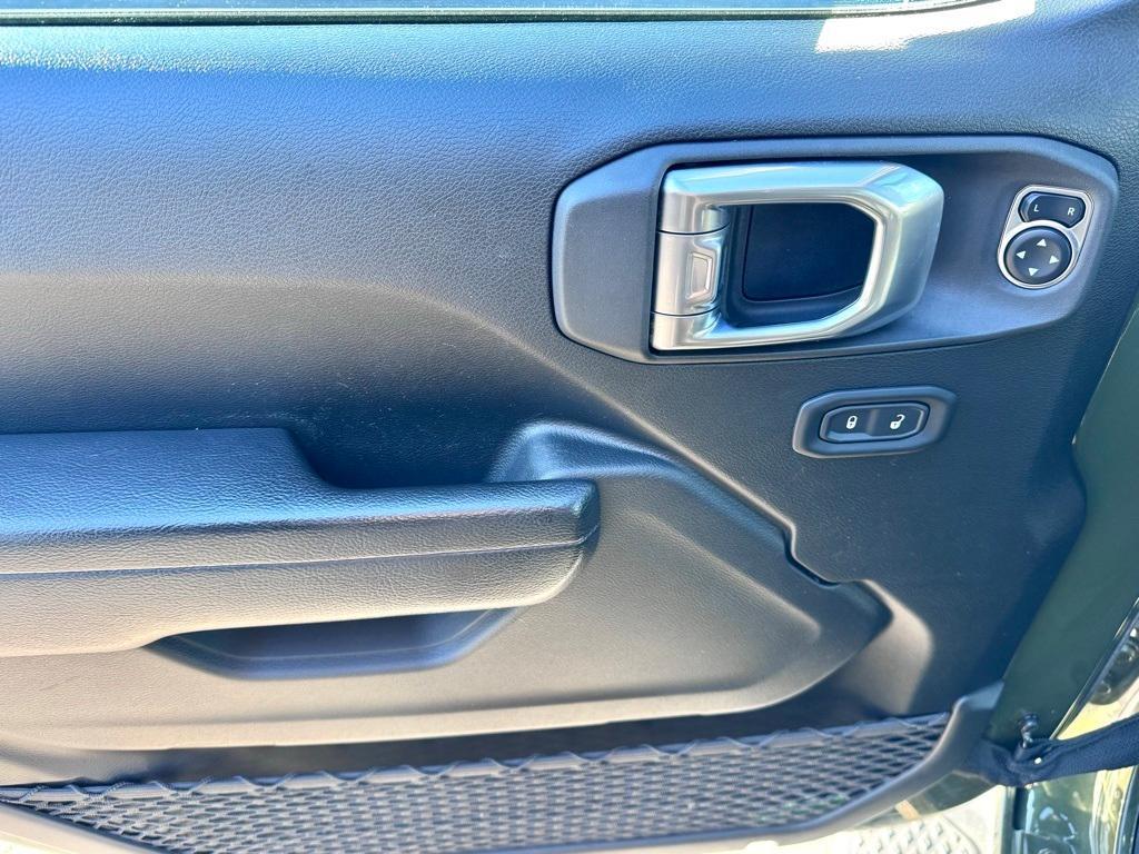 used 2022 Jeep Gladiator car, priced at $26,750