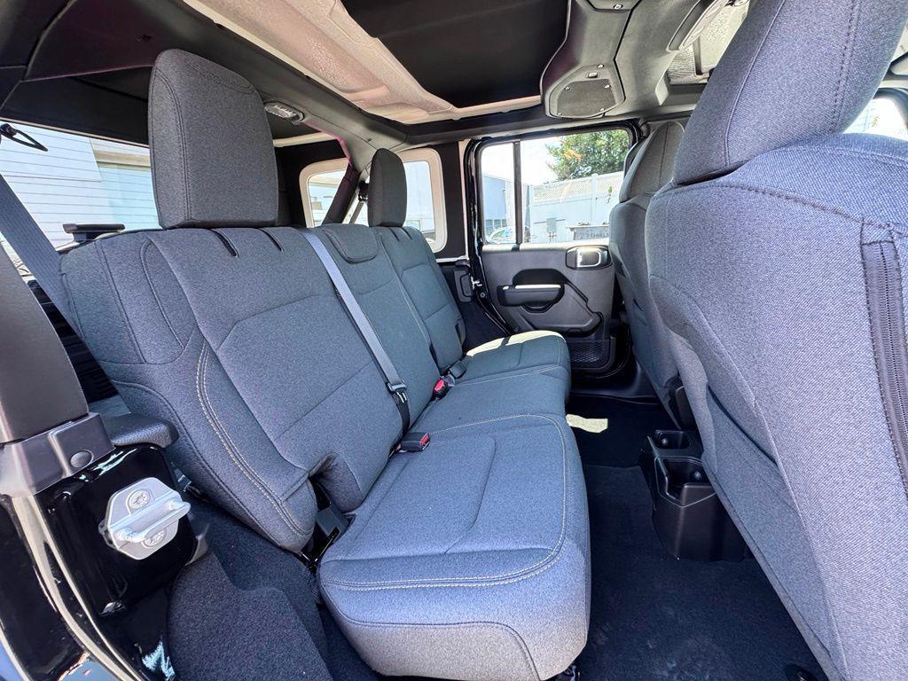 new 2026 Jeep Wrangler car, priced at $45,937