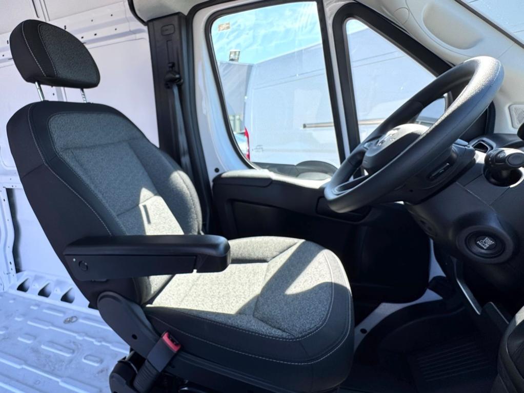 used 2025 Ram ProMaster 2500 car, priced at $35,850