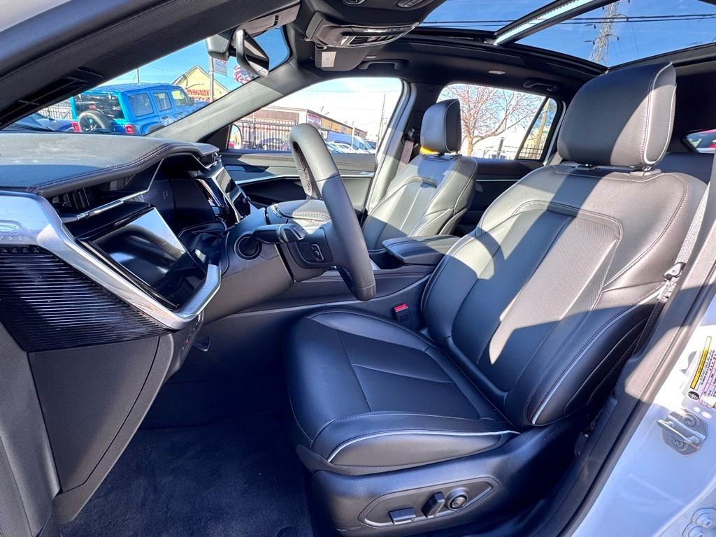 used 2025 Jeep Wagoneer S car, priced at $39,450