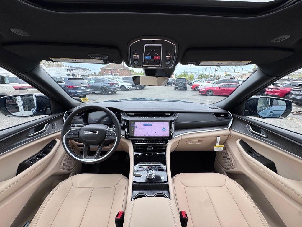 new 2026 Jeep Grand Cherokee car, priced at $43,567