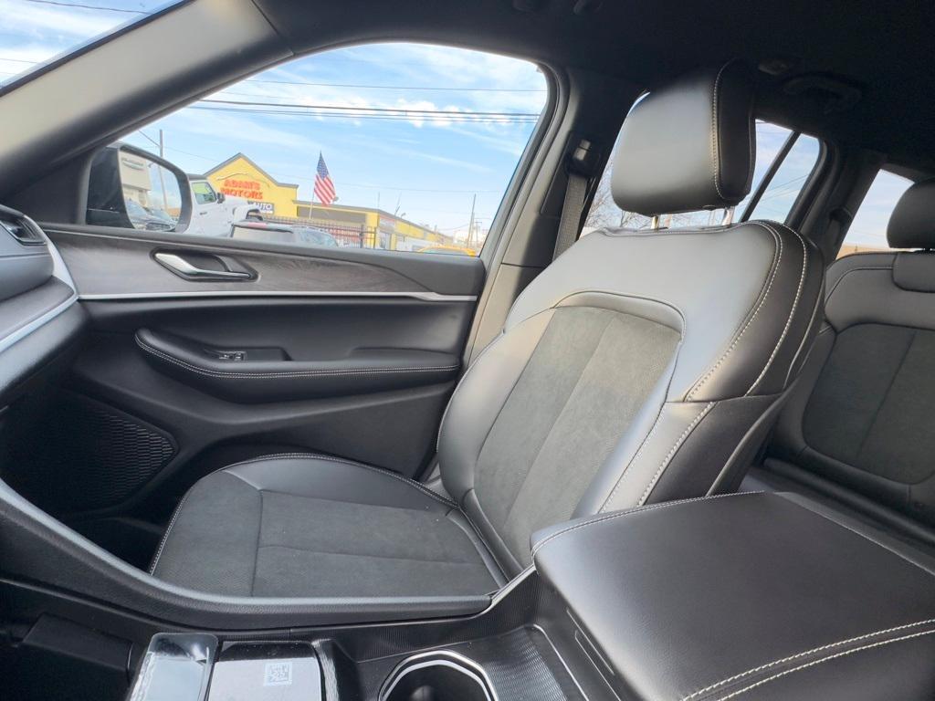 new 2026 Jeep Grand Cherokee car, priced at $46,319