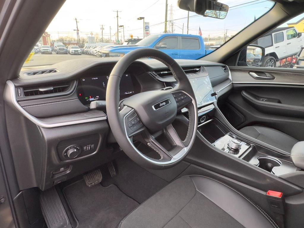 new 2026 Jeep Grand Cherokee car, priced at $46,319