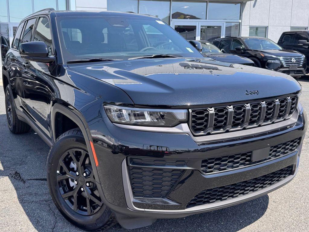 used 2026 Jeep Grand Cherokee car, priced at $40,750