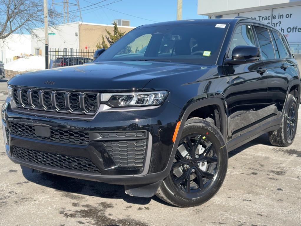 new 2026 Jeep Grand Cherokee car, priced at $45,825