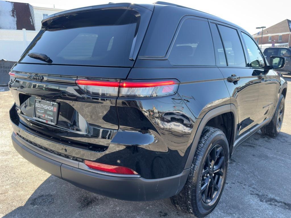 new 2026 Jeep Grand Cherokee car, priced at $45,825