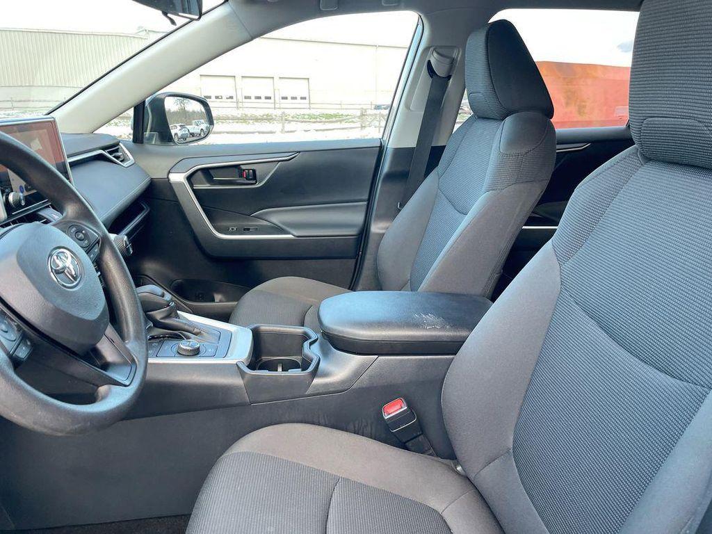 used 2025 Toyota RAV4 Hybrid car, priced at $33,595