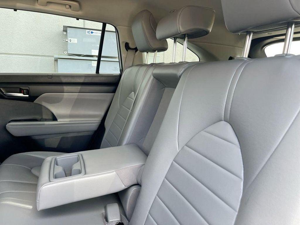 used 2022 Toyota Highlander car, priced at $32,989