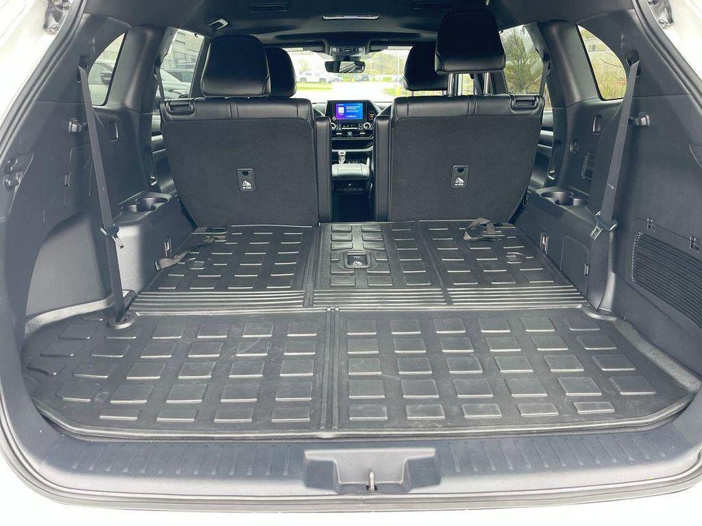 used 2023 Toyota Highlander car, priced at $35,995