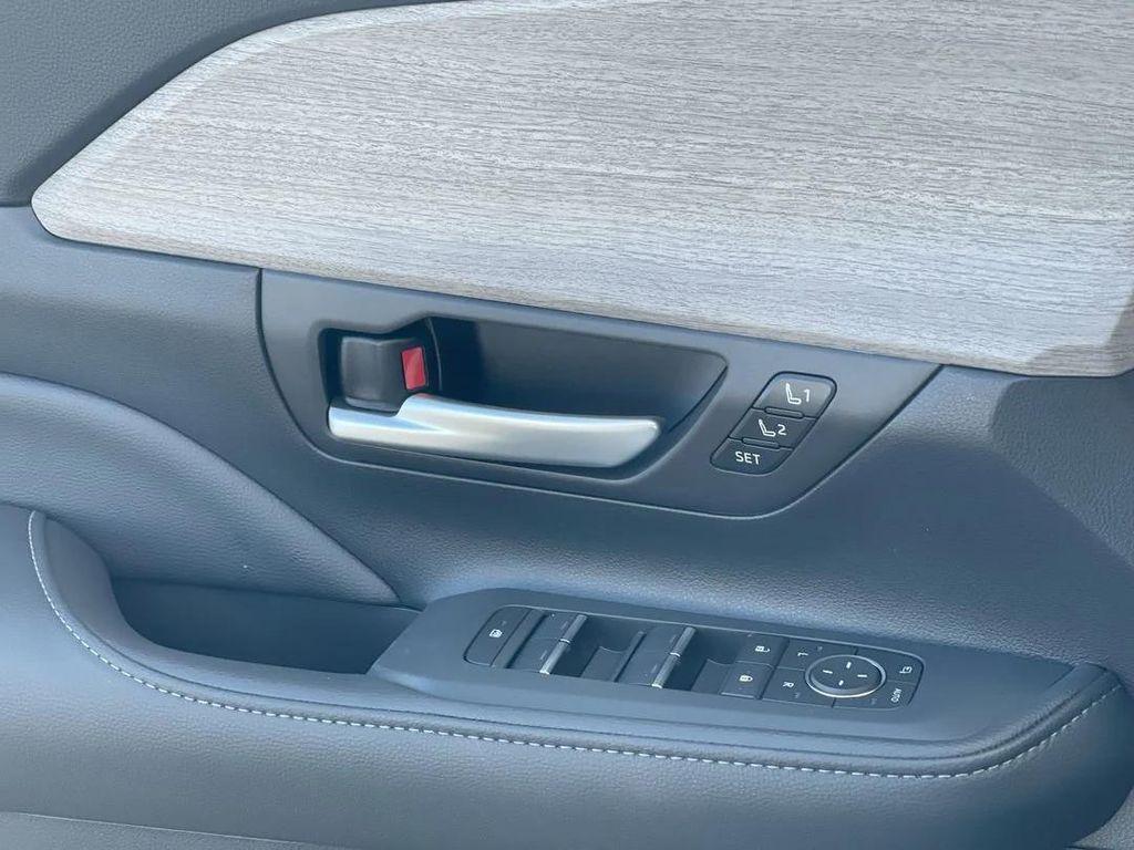 new 2026 Toyota Grand Highlander car, priced at $55,103