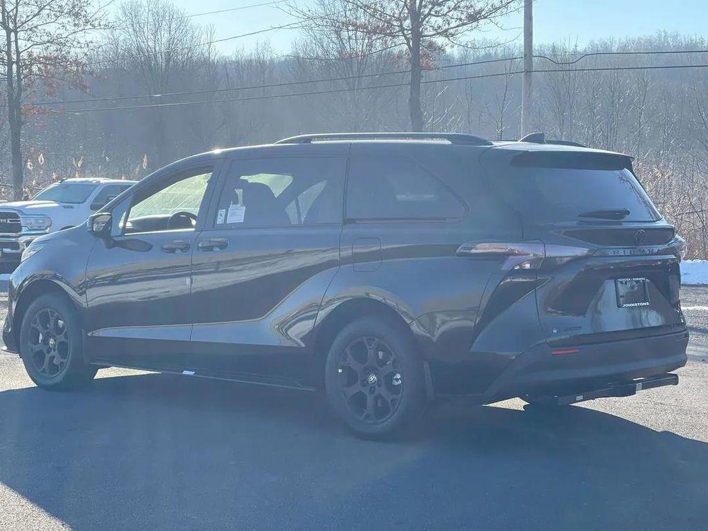 new 2026 Toyota Sienna car, priced at $52,555