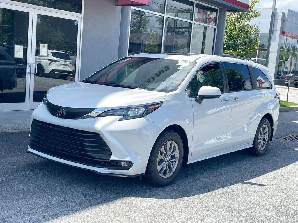 used 2026 Toyota Sienna car, priced at $50,710