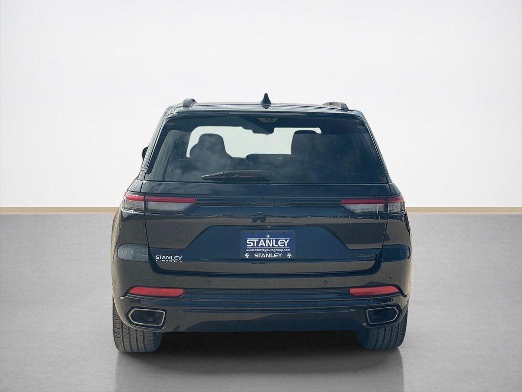 used 2025 Jeep Grand Cherokee car, priced at $49,682