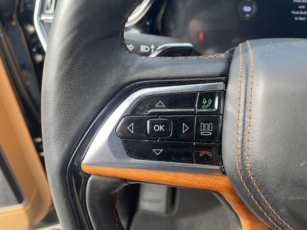 used 2025 Jeep Grand Cherokee car, priced at $49,682