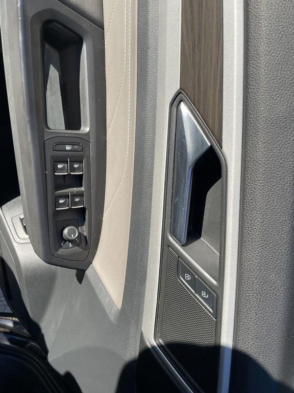 used 2022 Volkswagen Atlas car, priced at $25,684