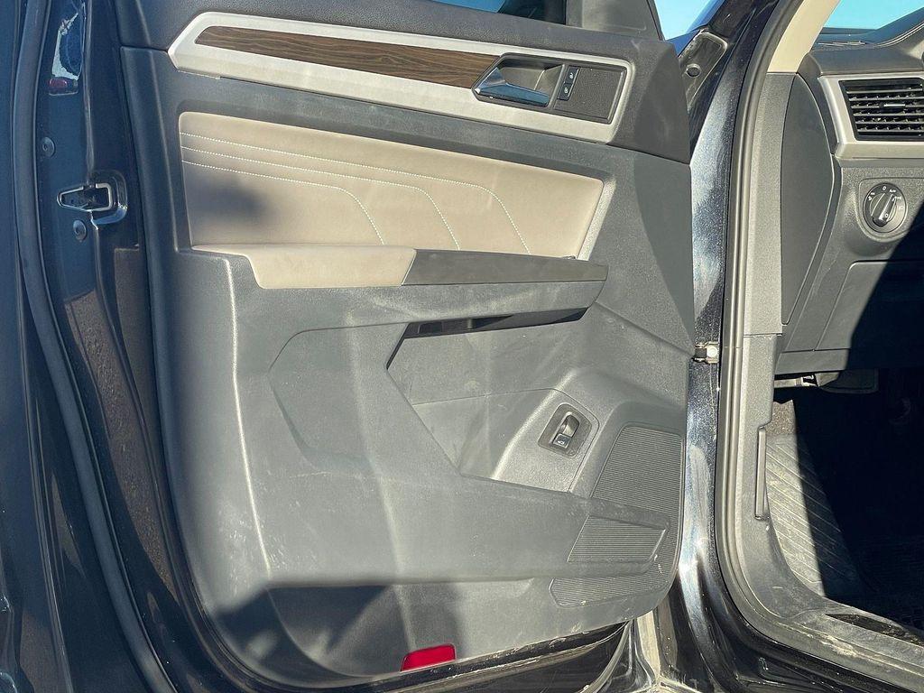 used 2022 Volkswagen Atlas car, priced at $25,684