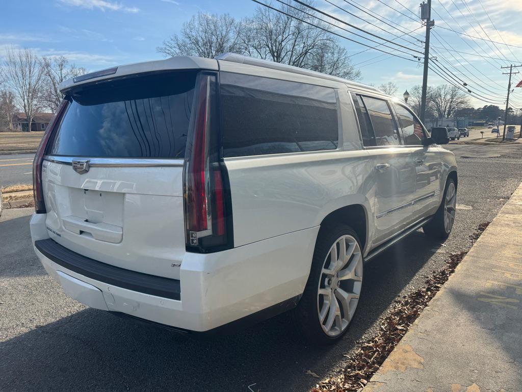 used 2015 Cadillac Escalade ESV car, priced at $26,900