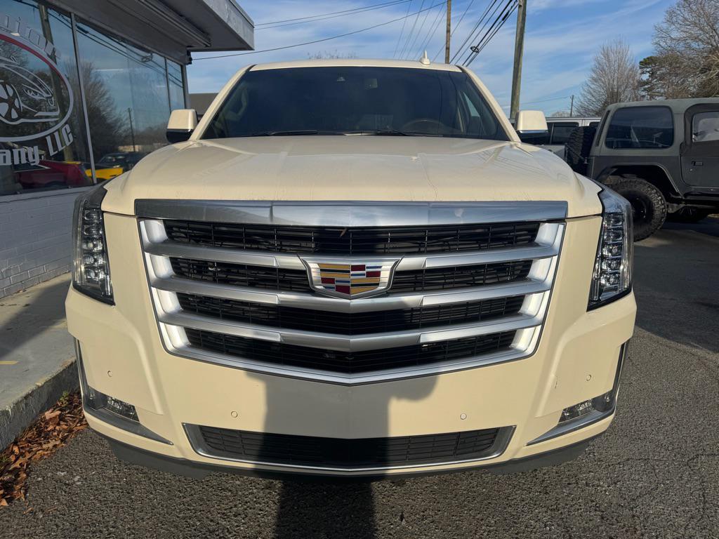 used 2015 Cadillac Escalade ESV car, priced at $26,900