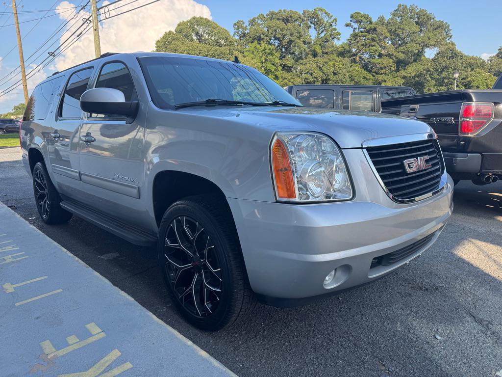used 2013 GMC Yukon XL car, priced at $18,995