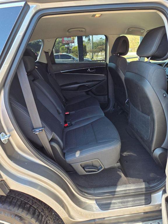 used 2016 Kia Sorento car, priced at $4,500