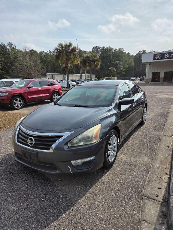 used 2013 Nissan Altima car, priced at $2,800