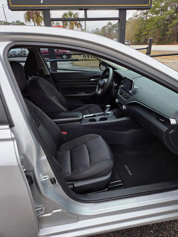 used 2019 Nissan Altima car, priced at $5,300